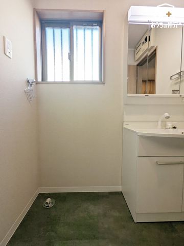 ���ʑ�E���ʏ� ����������ʕ����ǍD�ȃ����h���[�X�y�[�X�ł��B