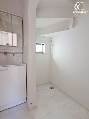 ʑEʏ ʕǍDȃh[Xy[XłB