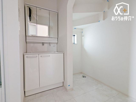 ʑEʏ Vv[hbT[tʑŁAZ̎xxX[YłI