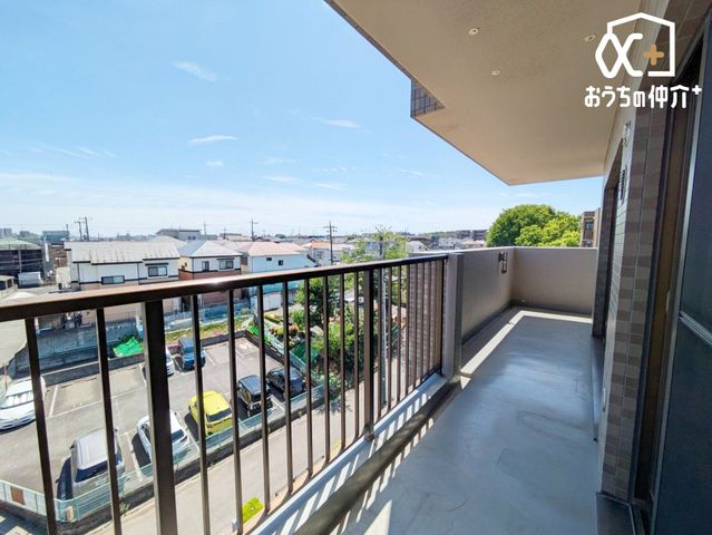 �o���R�j�[ -