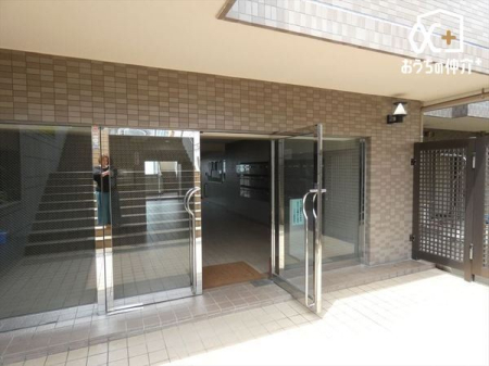 �G���g�����X ���邢�G���g�����X�ł��ˁB