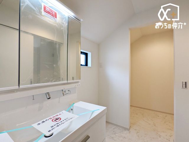 ���ʑ�E���ʏ� ����������ʕ����ǍD�ȃ����h���[�X�y�[�X�ł��B