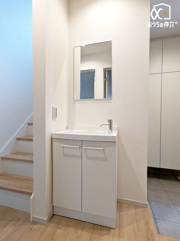 ���� ���ւɃZ�J���h���ʂ�ݒu�B�A��シ����􂢂ł��q���I�B���q����O�V�ь�̎q�ǂ��A�y�b�g�̑��􂢂ɂ��֗��B���[���m�ۂ������X���[�Y�B��w���ł₤�����p�̃X�y�[�X�Ƃ��Ă�����B