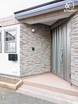 ���� �O���猩�����ւ܂��̗l�q�ł��B���񌻒n�ɑ����^��ł����������������������B