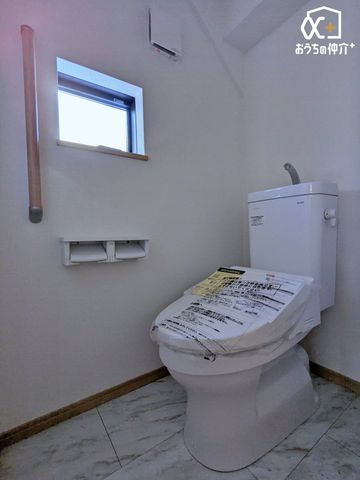 �g�C�� 1�K��2�K�ɂ��ꂼ��g�C����ݒu�B���̃o�^�o�^���鎞�ԑтɂ����ݍ������ƂȂ����K�ɂ��g�����������܂��ˁB