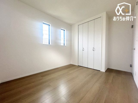 �q������ -