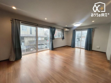 rO 炨ʐ^́Aۂ̂yAIHzɂsƋt{̂ɂȂ܂BC[W摜̂߁Aۂ̂Ƃ͈قȂ镔܂B