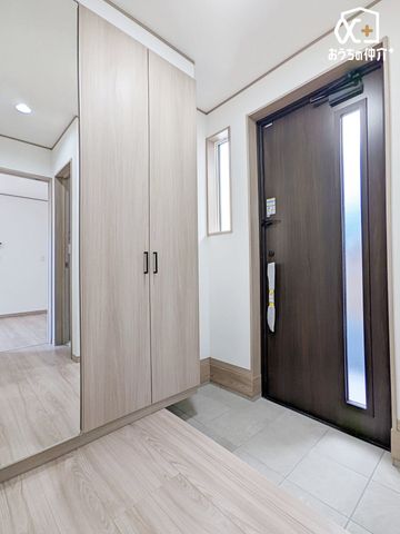  pt̃V[Y{bNXŁAC⏬[ȂAoȎSg`FbNX[YɁBւXbLA̐gxxKɂȂ܂B