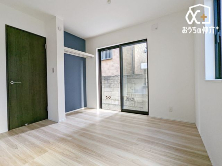 ̑ ƂĂpł4.38̔[˂łB