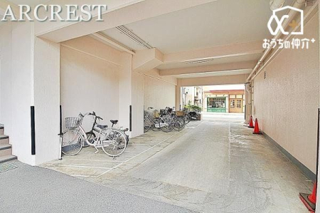 ���̑� ���֏�͉����t���ŉJ�̓��ł��G��邱�ƂȂ����S�ł��B�܂��A�Ă͏����z�˂�������򉻂�����Ă���܂��B