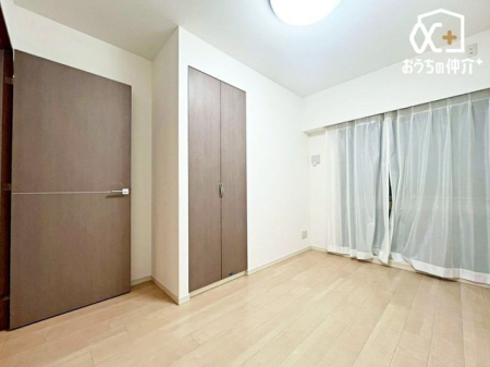 q qƂĂ\ȍL邨łBƑẌ炬̋ԂmۂłAvCx[gȃxbh[͕炷̊őグ̂łB