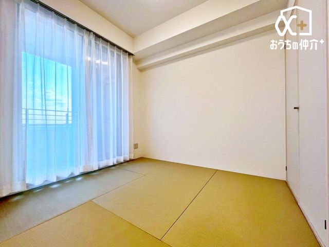 oRj[ oRj[ɖʂ邢aBSn悢zƕ݁AƗq̋qԂɂœKB[[œX̕炵萮܂B̍ɖ₳Ae[Nql̗Vяꓙł􂵂܂B