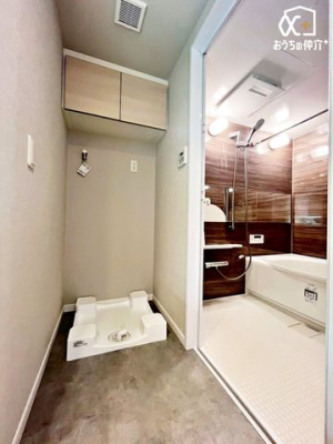 Q @u̗lq@̂X[YɍsłˁIɎ[IȂǂݒuāAKőfGȋԂ艺B