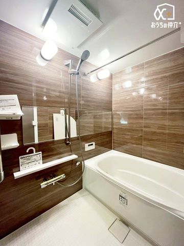  VvŁÂoX[łB1̔ƖAƂ肠鎞ԂƂĂgłˁIǂ@t̃oXȂ̂ŁẢxۂĂ܂B