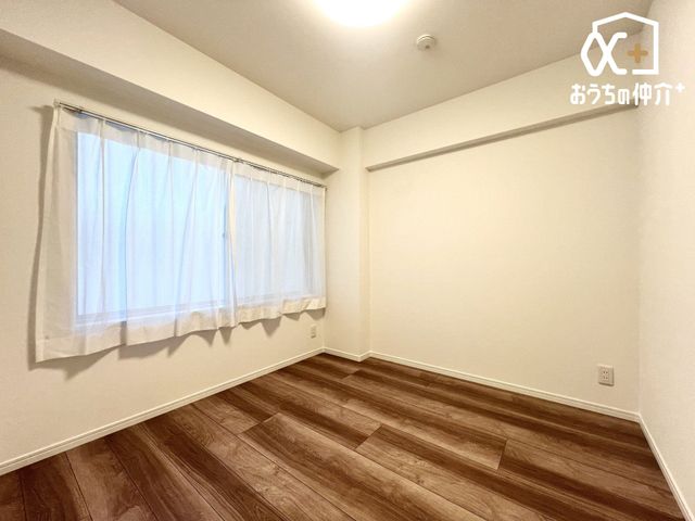 ̑ e[N[̂ƂĂpł܂B