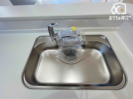 �L�b�`�� �L�X�Ƃ����V���N�̗l�q�ł��B�􂢕�������V���N�́A�����̐􂢕����y�������Ă���܂��B