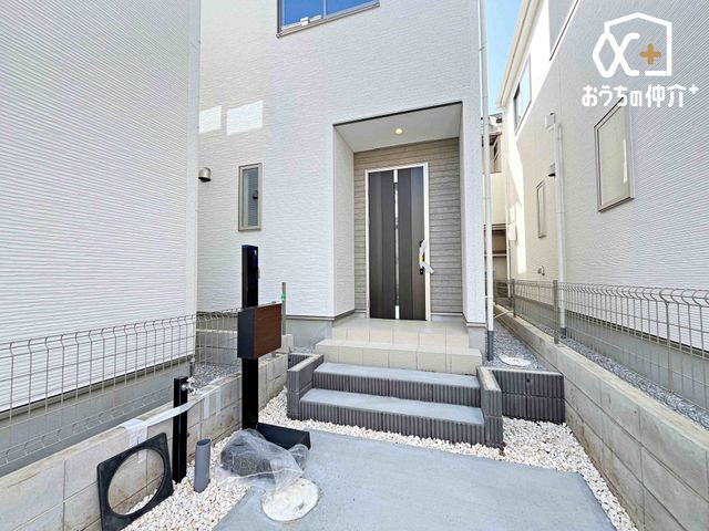 ���� �O���猩�����ւ̗l�q�B���������Ə�i���������������ԁB�����̏o���肪�C�����悭�s���܂��B