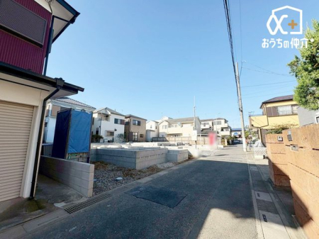 nOώʐ^ ՐÂȏZX̒łɗnBԂ̉ȂAÂȕ炵ł܂BZ܂̑O͔ɂȂĂȂ߁AԒʂ肪ȂKȏZłB