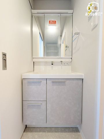 ʑEʏ `Wash room`Oʋ^Cv̐ʉϑłB̗oɂ[ł̂ŃX^CbVȋԂۂĂ܂I