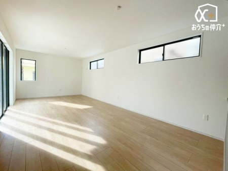 ���r���O �`Living�`�������������͋C��LDK�B�̂�т肭�낮�\�t�@��A���H�����y���ރ_�C�j���O�Z�b�g��u���Ă��������͂���܂���B