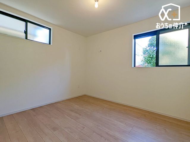 q 傫߂̃N[[bgtĂ邽߁Aql̕׋EߗށEQ֗Ɏ[\łB