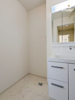 ʑEʏ LXƂh[Xy[XŖ̂X[YłI