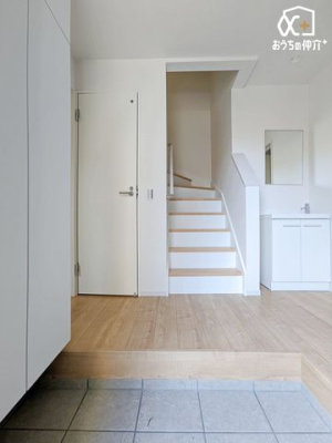  C悭ƑAo}ł錺ւłB