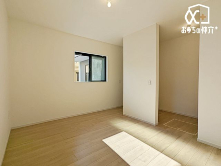 Q EH[NCN[[bgt̐Q̗lqłBgȗz˂Ǝ[͂LxȃEH[NCN[[bgtĂQ́AX̕炵wLȕ֕ςĂ܂B