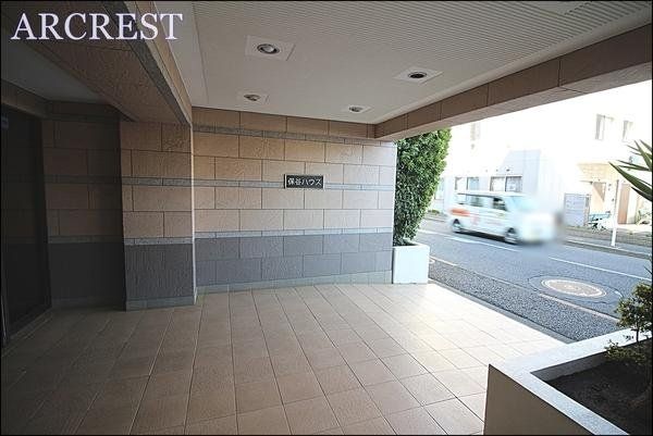 �G���g�����X �Ǘ����s���͂����������̂���G���g�����X�̗l�q�ł��B