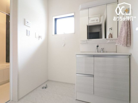 ���ʑ�E���ʏ� ����������ʕ����ǍD�ȃ����h���[�X�y�[�X�ł��B