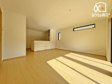 ���r���O -