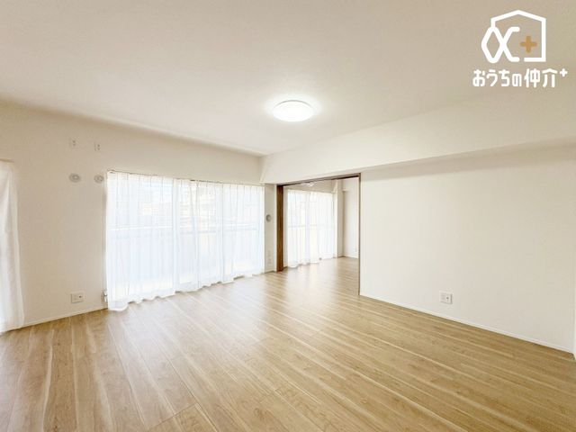 rO Ƒ݂Ȃu₩Ɍ₩ɉ߂悤ɁAD荞񂾃rO_CjOB㎿ȉɕ܂AKŉ₩ȃvCx[gԂłB