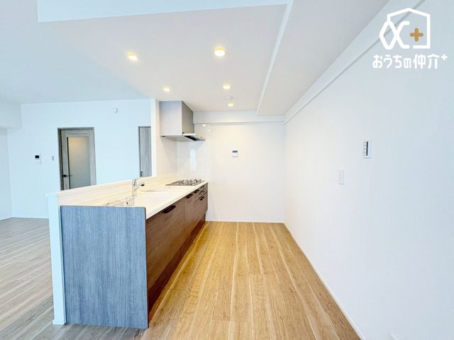 Lb` y֐̍Ǝz3RƃOtł̕L܂B@YɂȂ邨ȒPLb`pl_BLb`A_CjOʏւ̓ZAƎAbvI