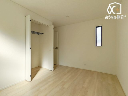 q qɃIXX6.5m̗lqB傫߂̃N[[bgtĂ邽߁Aql̕׋Eߗޓ֗Ɏ[\łB