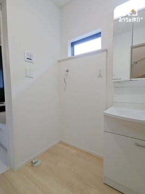 ʑEʏ ʕǍDȃh[Xy[XłB