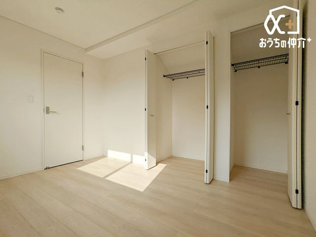 q qɃIXX6m̗lqBeʂ̃N[[bgtĂ邽߁Aql̕׋EߗށEQ֗Ɏ[\łB