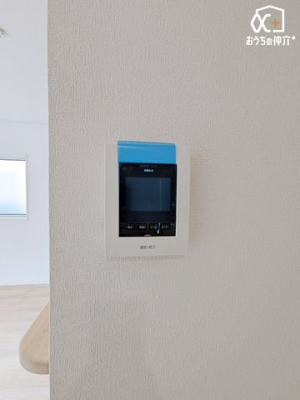 ̑ hƖʂłSTVj^[tC^[złB