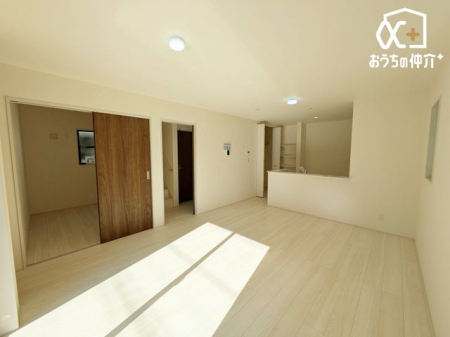 ���r���O -