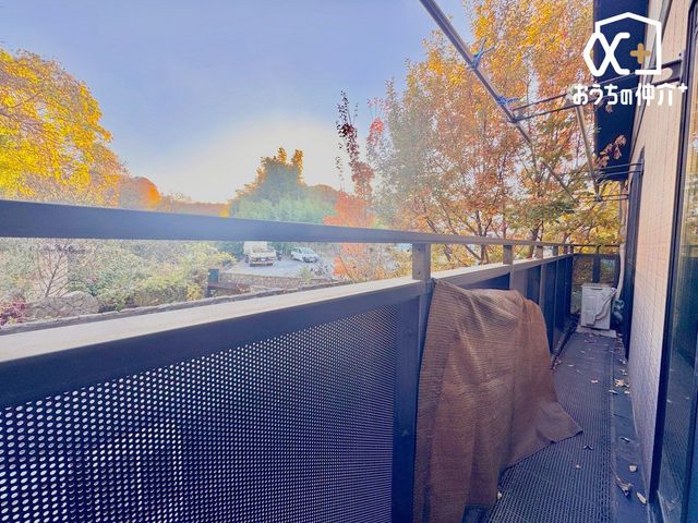 �o���R�j�[ �쑤�̃o���R�j�[��2��������o����\�ł�