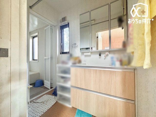 ���̑� ���t�H�[�����Ă���傫�ȎO�ʋ��̐��ʉ��ϑ�i2�K�j