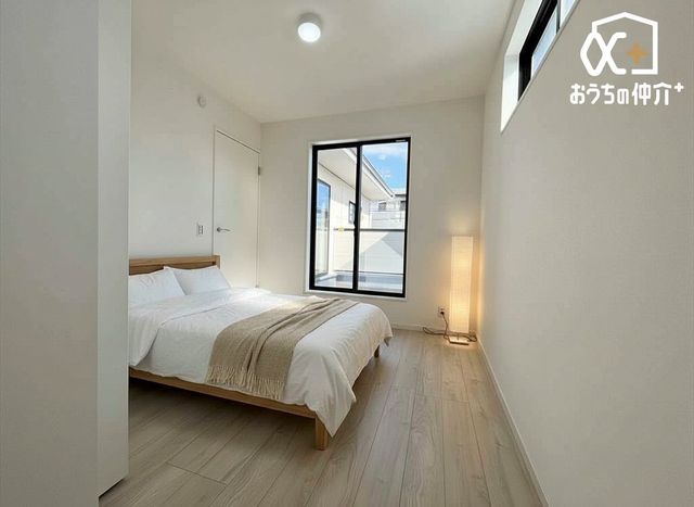 �q������ �g������̗ǂ��q�������ł��B���z�u���Ă���Ƌ�⏬����CG�ɂ��C���[�W�ł�