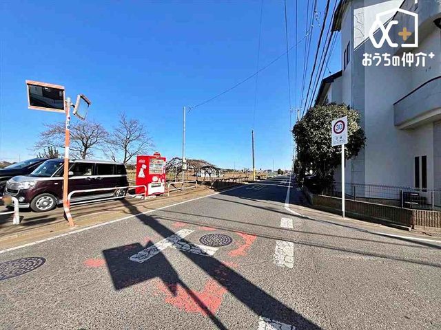 ���n�O�ώʐ^ �O�ʓ��H�͍L�X��6m�I���Ԃ̏o��������y�X�s���܂��B