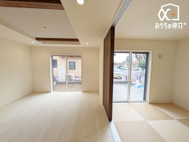 ���r���O -