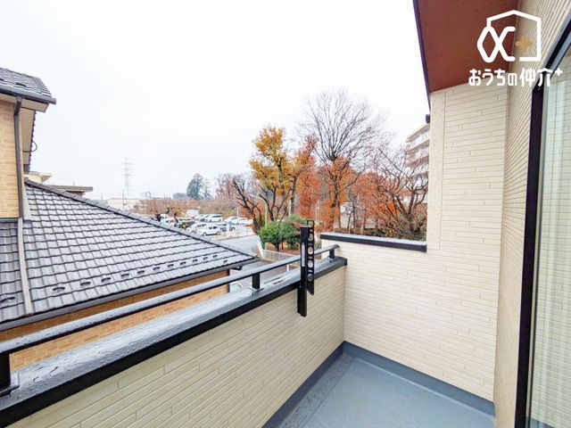 �o���R�j�[ -