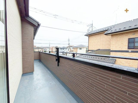 �o���R�j�[ -