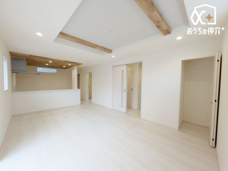 ���r���O -