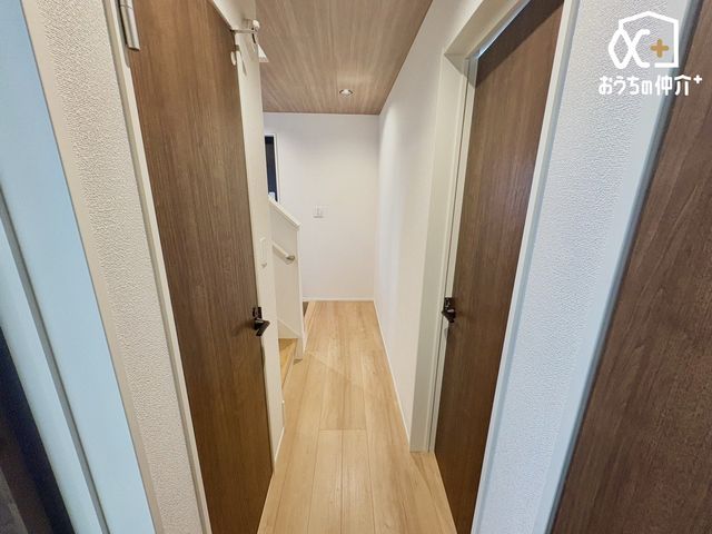 oRj[ PK֘L̗lqB؂̉fUCŐSԂƂȂĂ܂B