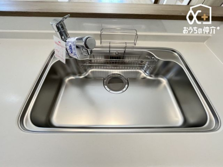 �L�b�`�� �L�X�Ƃ����V���N�̗l�q�ł��B�􂢕�������V���N�́A�����̐􂢕����y�������Ă���܂��B