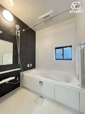 ���� ����̔���􂢗����o�X���[���B�V�����[�h�̐l�����������̂������o�X�^�u�̐S�n�悳�𖡂���Ă݂ẮH�����Ɩ����A�A���Ă��Ă���̎��Ԃ���w�y���݂ɂȂ�͂��ł��B