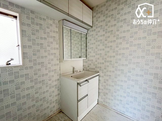 ʑEʏ Ƒ݂ȂgʎBZɂ͎g₷ʎŁAXeLȈ̃X^[g܂傤B